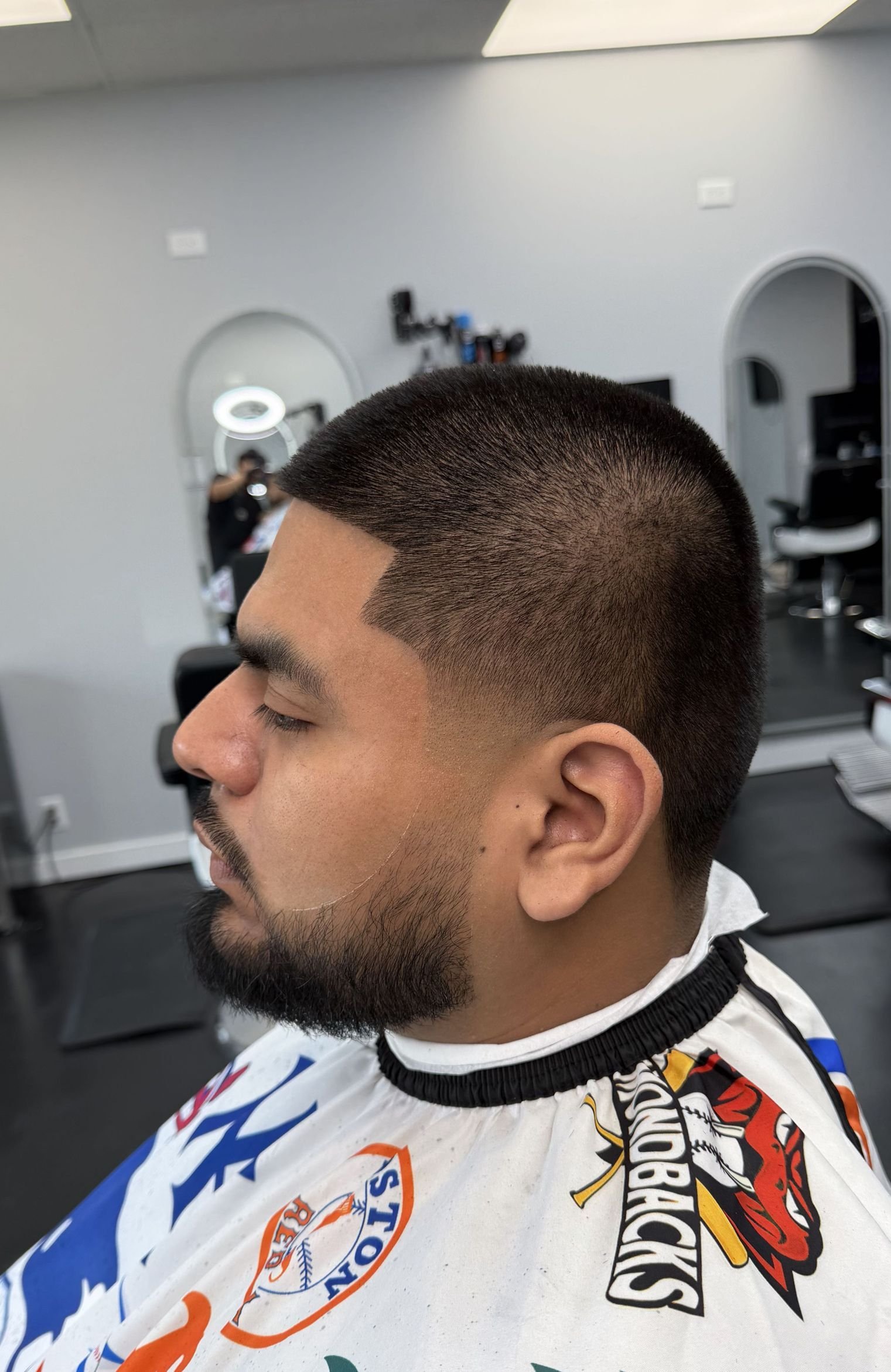 Taper with beard shape-up